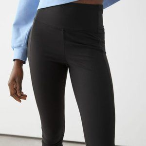 & Other Stories Capsule Collection Quick-Dry Mid Length Yoga Tights